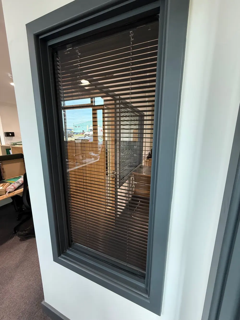 venetian aluminium blinds office install