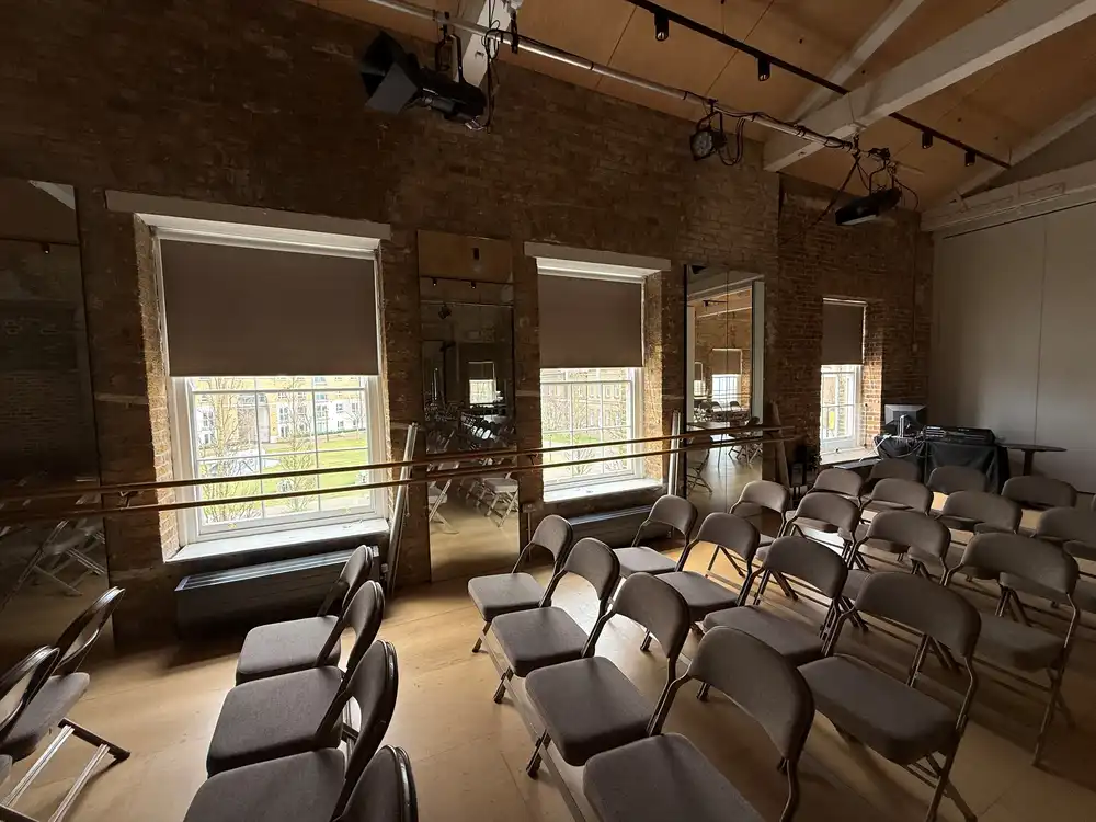 chain operated roller blinds in commercial building